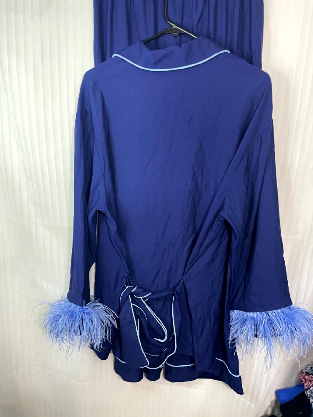 Luxury Feather Trim Pajama Set Women's Medium Blue Viscose Ostrich Feather - Picture 9 of 14